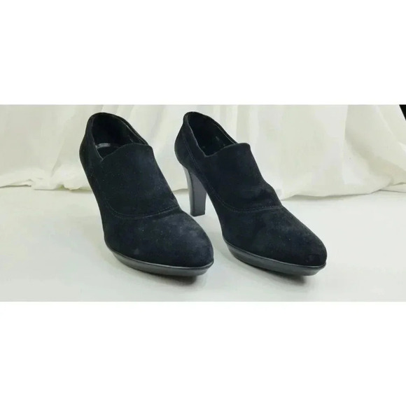 AQUATALIA Size 9.5 Women's Rosetta Black Suede Slip On Point Toe Heeled Bootie - Picture 13 of 13